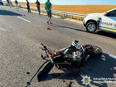 У ДТП на Рівненщині травмувались мотоцикліст та неповнолітня пасажирка