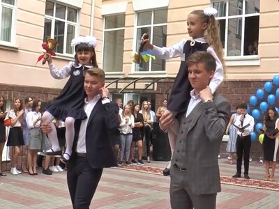 Батькам доведеться витратитися: що потрібно купити школярам різного віку