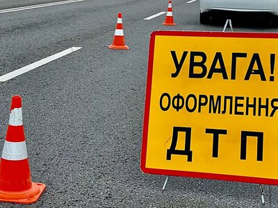 У Миргороді легковик зіткнувся з велосипедисткою: жінку госпіталізували