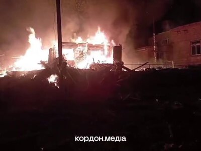У Ямполі через атаку ворожих БпЛА цієї ночі сталася пожежа, горів Центр дитячої творчості + Відео