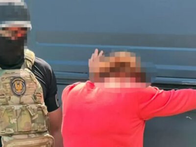 Херсонщина: СБУ затримала жінку, яка наводила КАБи на захисників
