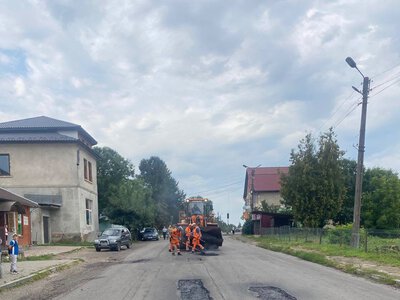 У селі Войнилів розпочали ремонт аварійного покриття на автошляху Р-84
