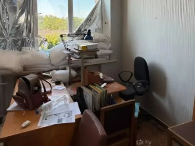 Дрон РФ пошкодив офіс газети “Вісті Нововоронцовщини” на Херсонщині