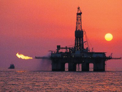 Chevron виявила великі запаси нафти та газоконденсату біля узбережжя Анголи