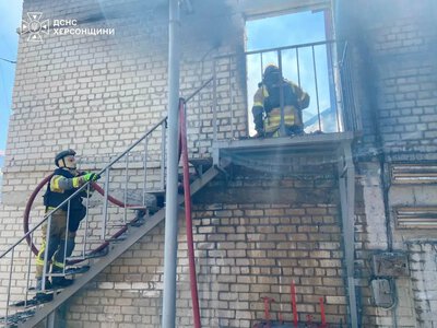 Російський дрон атакував лікувальний заклад у Херсоні