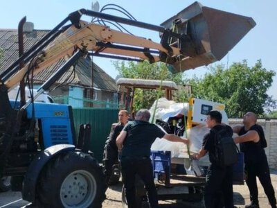  Окупаційний очільник Каховки на Херсонщині заявив про нестачу ємностей для води та генераторів 