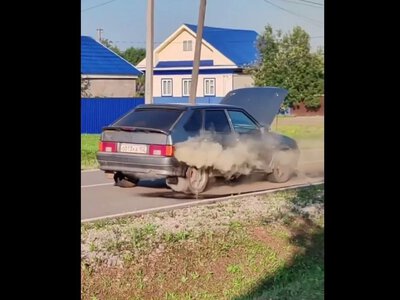 Машини димлять і глухнуть просто на дорозі: росіяни скаржаться на поганий бензин