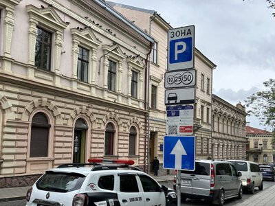 У Чернівцях облаштують нові платні парковки на шести вулицях