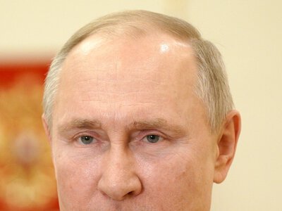 Економіка РФ перетворюється на «зомбі»: що Путін приніс у жертву війні