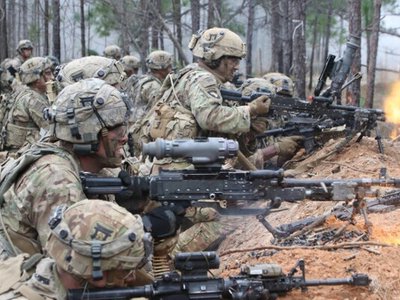 Bild описала сценарій НАТО на випадок атаки Росії на Балтію