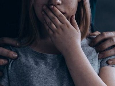 На Київщині іноземець неодноразово ґвалтував доньку своєї співмешканки