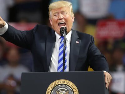 Рейтинг підтримки Трампа у США впав до нового мінімуму — опитування Reuters