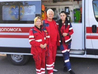 У Павлограді 10-річний хлопчик впав із дерева та отримав перелом ребра