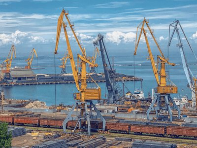 Логістичний колапс: як блокада портів і подорожчання перевезень б’ють по гірничо-металургійного комплексу