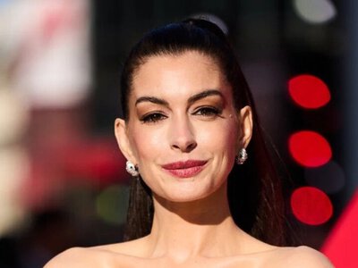 Вагітна Енн Геттевей з'явилася у сукні українського бренду J'amemme