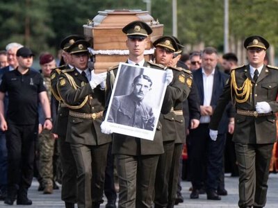 Лідера ОУН Євгена Коновальця перепоховали на меморіальному кладовищі