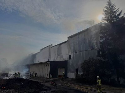Атака на EVA: у Броварах горить великий розподільчий центр мережі