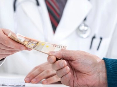 У Львові начальника рентгенкабінету відсторонили через підозру в хабарі за ВЛК