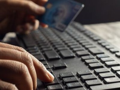Мешканка Івано-Франківська втратила майже 100 тисяч, шукаючи заробіток