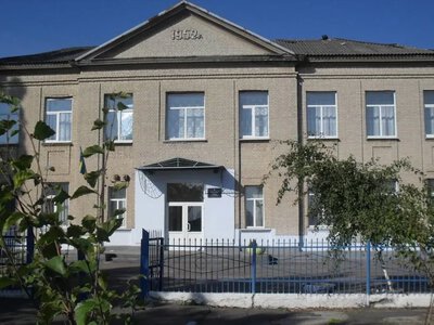Фірма екснардепа з Донбасу реконструює харчоблок школи на Херсонщині за 15 мільйонів