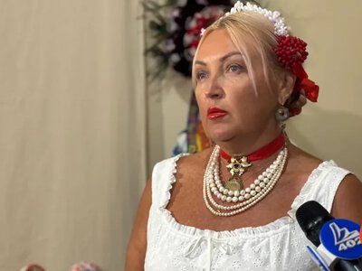 Етномайстриня з Херсонщини представила в Івано-Франківську врятовану з окупації колекцію