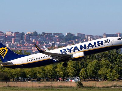 Пасажири Ryanair готують позов на десятки мільйонів євро після інциденту в літаку