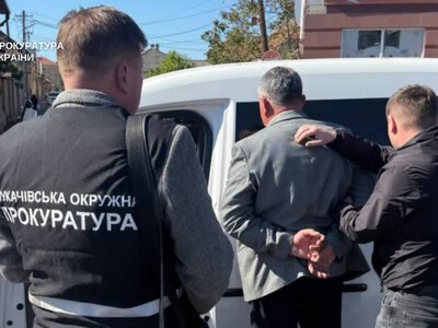 На Мукачівщині судитимуть сільського голову та посадовця ради за хабарі