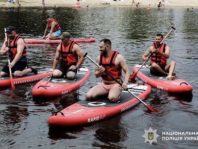 Реабілітація ветеранів поліції Києва через SUP-серфінг
