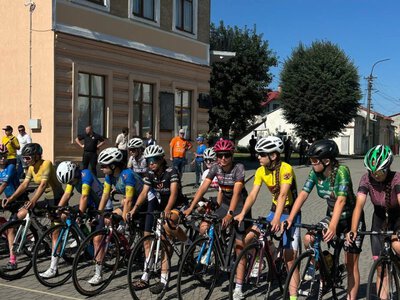 Черкаські велосипедисти вибороли медалі на змаганнях у Яворові