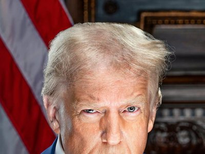 Трамп наказав журналістці CNN замовкнути: Білий дім пішов ще далі