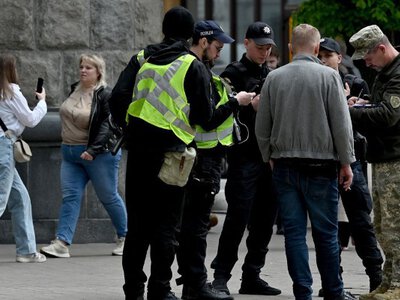Не жінки й багатодітні батьки: в Раді знайшли 30 тисяч людей для фронту