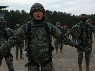 США та Південна Корея майже вдвічі скоротили військові навчання