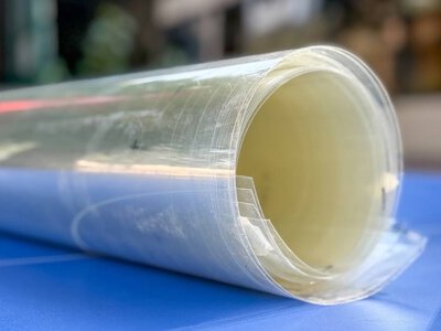 Бронеплівка для громадського транспорту: у Запоріжжі захищають вікна автобусів, трамваїв і тролейбусів