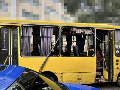 У Херсоні росіяни вгатили по маршрутці з людьми, є жертви та поранені