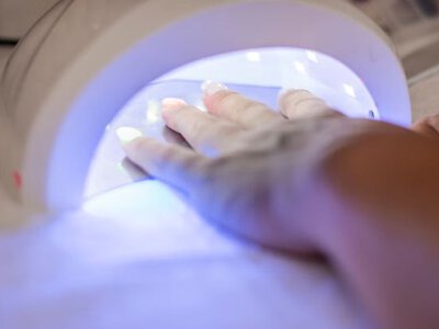 У Британії заборонили компонент гелевих лаків: він небезпечний для здоров’я