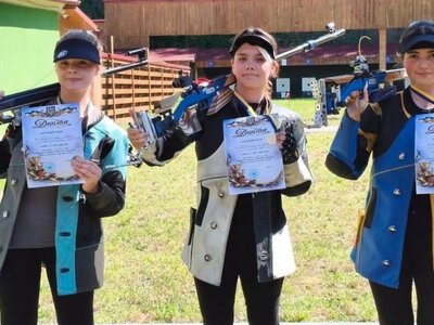 Юні стрільці з Горішніх Плавнів здобули низку нагород на чемпіонаті України у Вінниці
