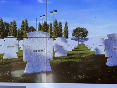 У Черкасах показали концепцію військового меморіального кладовища: 40 дубів, козацькі хрести та простір пам’яті (ФОТО)