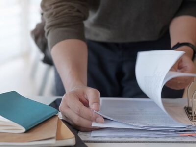 Нацполіція взялася за незаконне бронювання: перевіряють майже 2,5 тисячі чоловіків