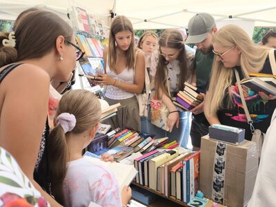 Книги знайшли нових читачів: у Кривому Розі відбулася «Книжкова площа – 2026»