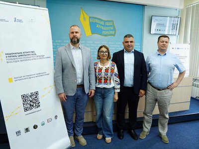 «Немає інституції, яка відповідає за людину»: шість ГО об’єдналися заради цивільних полонених