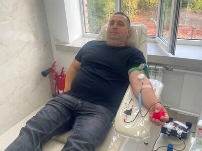 Поліцейські охорони Рівненщини регулярно здають кров, допомагаючи рятувати життя