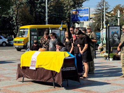 У Рівному попрощалися із полеглим захисником України Олександром Лиманським