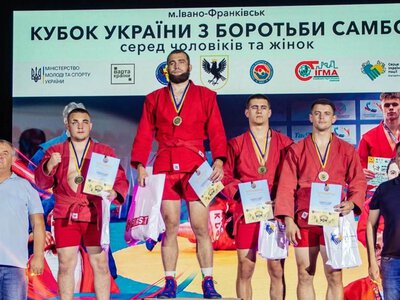 Спортсмени Миколаївщини здобули три медалі Кубку України з самбо (ФОТО)
