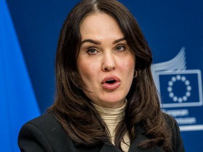 Влада сита, а люди недоїдають. Місяць без світла і два - без пального: як виживає Крим
