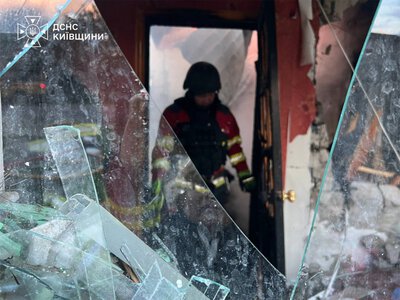 Росіяни вдарили у Борисполі по продуктових складах та об’єктах Червоного хреста