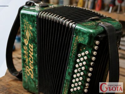 Після звернення до Держпродспоживслужби чоловікові з Житомирщини повернули відремонтовану гармонь
