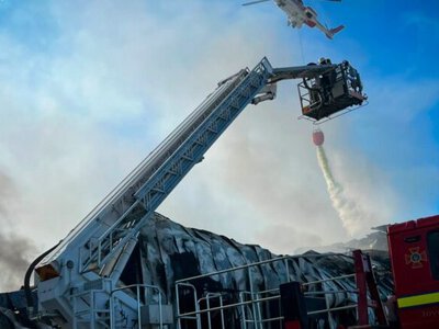Уночі ворог завдав удару по Київщині: пошкоджено паливну інфраструктуру та продуктові склади, є загиблий і постраждалі