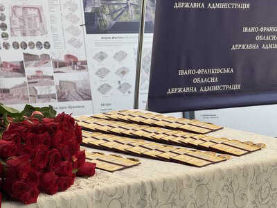 На Прикарпатті 61 багатодітна мати отримала державну нагороду «Мати-героїня»