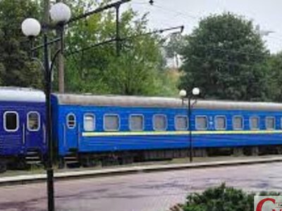 Укрзалізниця змінила маршрути поїздів у трьох областях після атаки РФ