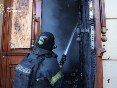 Російський дрон влучив у художній музей у Херсоні